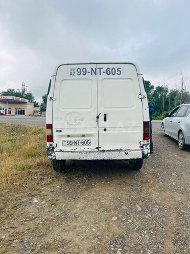 Ford Transit-7