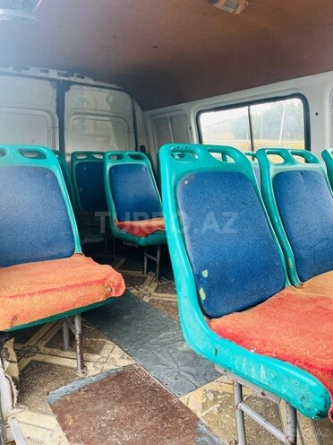 Ford Transit-5