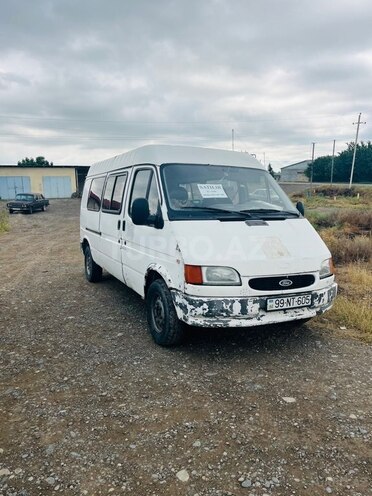 Ford Transit-2