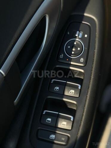 Hyundai Sonata-17