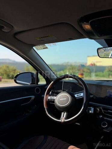 Hyundai Sonata-11
