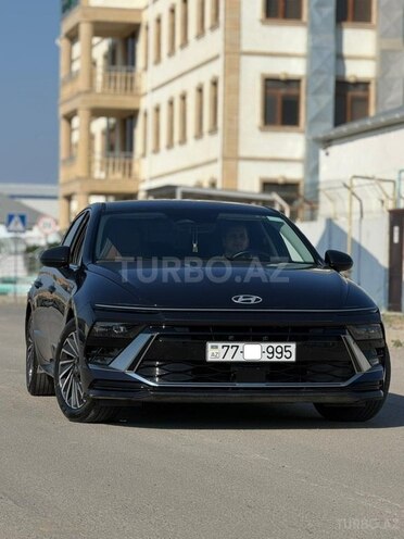 Hyundai Sonata-1