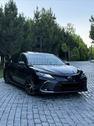 Toyota Camry-1