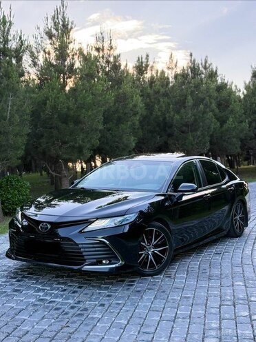 Toyota Camry-11