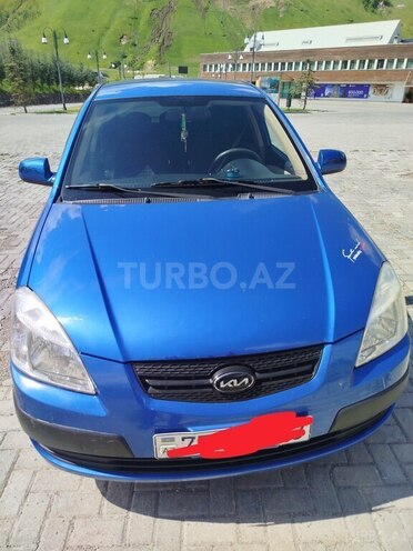 Kia Rio-1