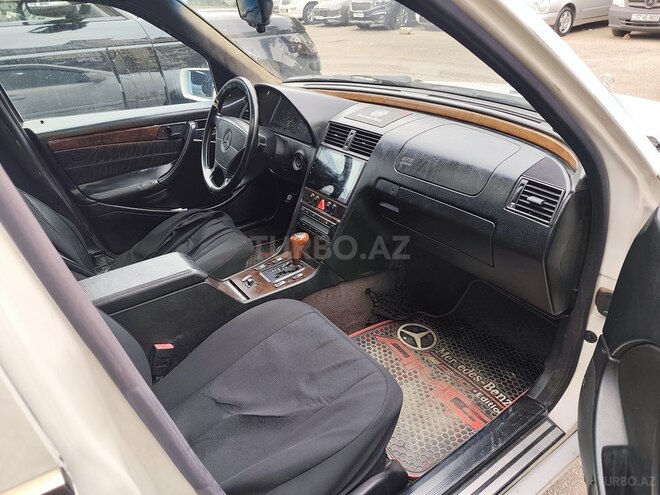 Mercedes C 280-6