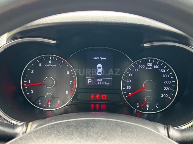 Kia Cerato-7