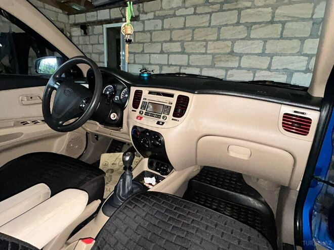 Kia Rio-9