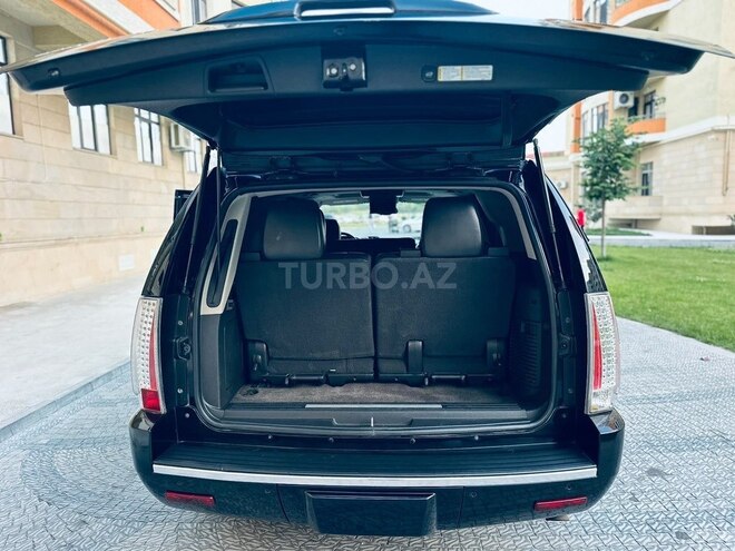 Cadillac Escalade-9