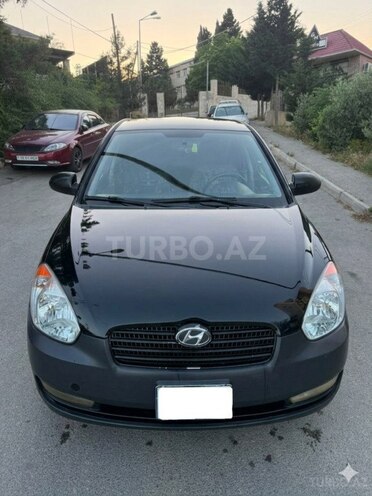 Hyundai Accent-1
