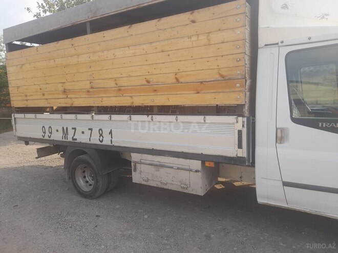 Ford Transit-2