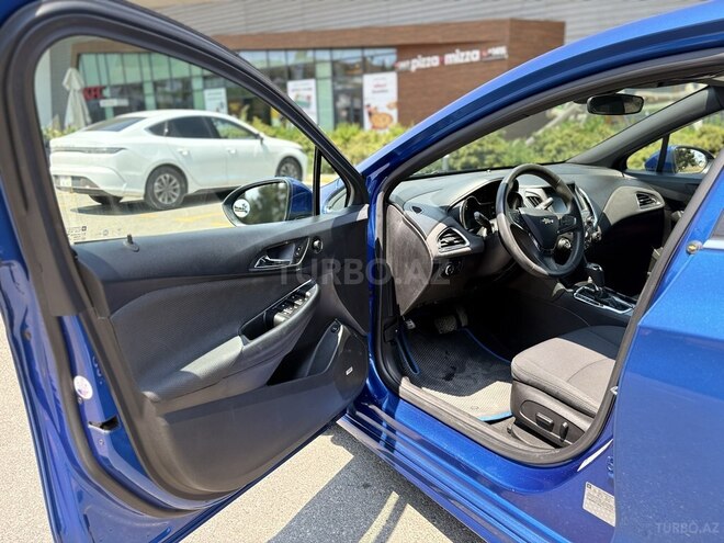 Chevrolet Cruze-14