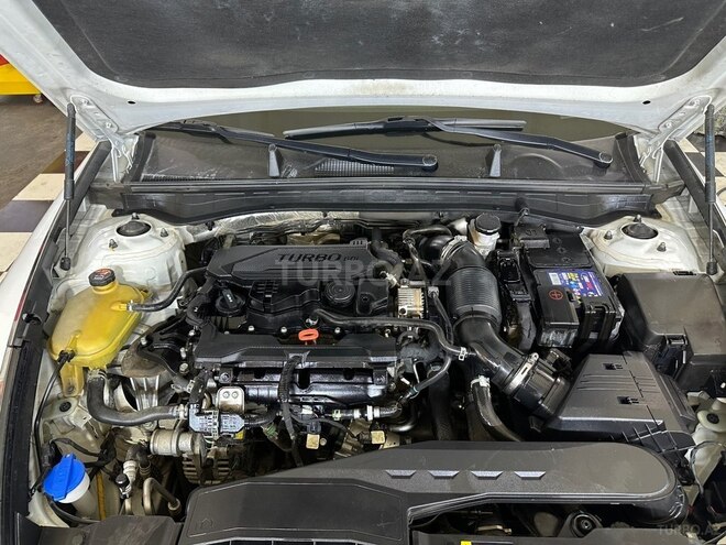 Hyundai Sonata-13