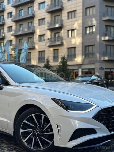 Hyundai Sonata-2