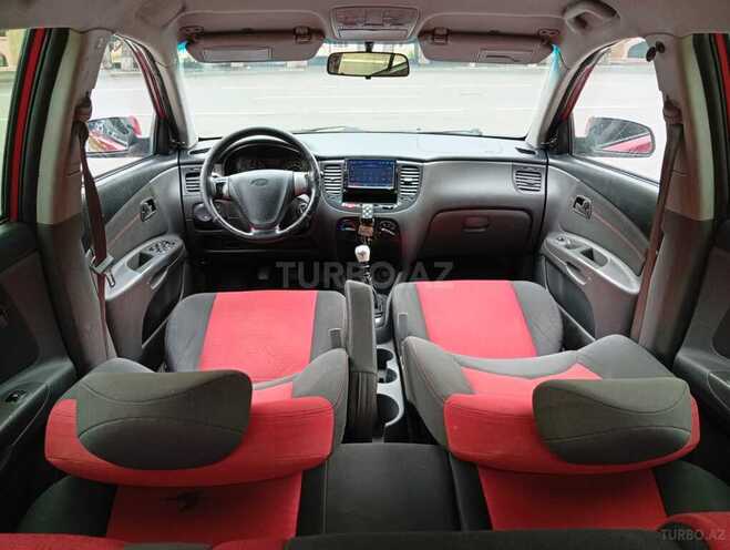 Kia Rio-11