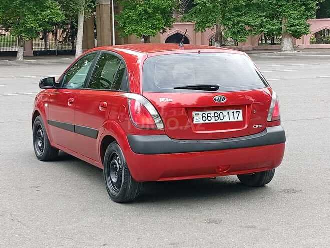 Kia Rio-5