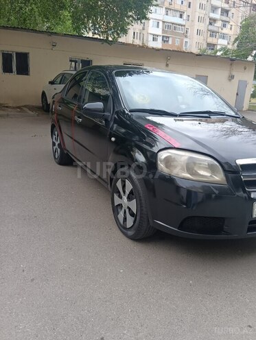 Chevrolet Aveo-5