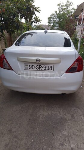 Nissan Sunny-6