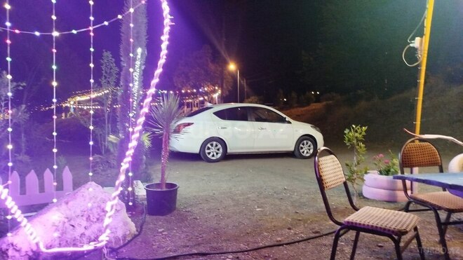 Nissan Sunny-15