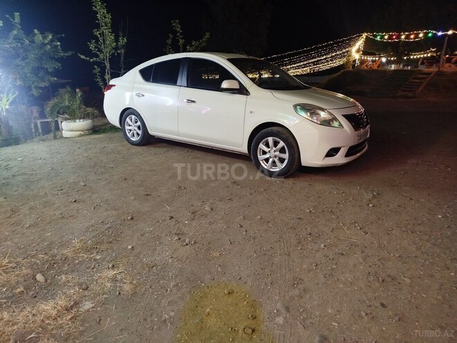 Nissan Sunny-14