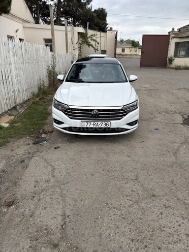 Volkswagen Jetta-1