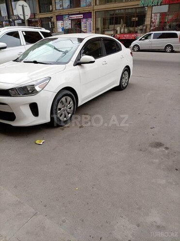 Kia Rio-2