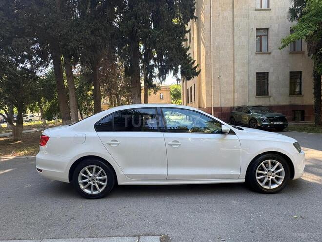 Volkswagen Jetta-3