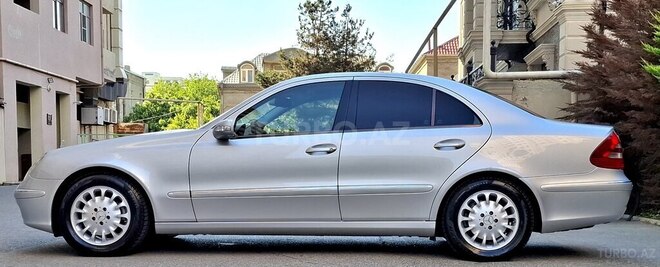 Mercedes E 240-7