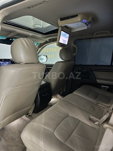Toyota Land Cruiser-25
