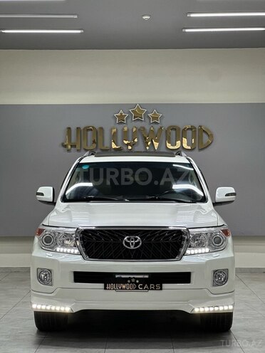 Toyota Land Cruiser-7
