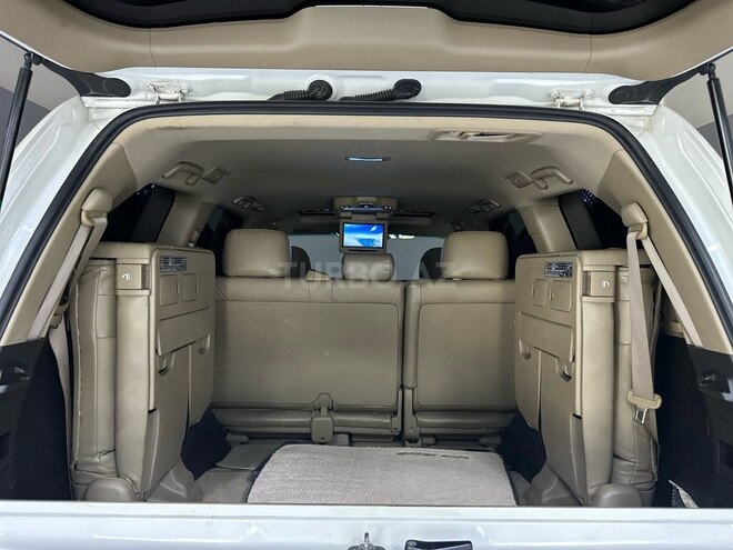 Toyota Land Cruiser-21