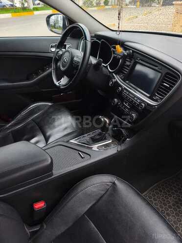 Kia K5-8