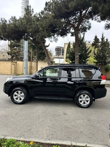Toyota Land Cruiser Prado-2