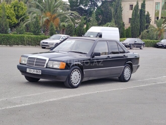 Mercedes 190-4