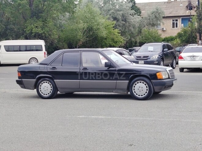Mercedes 190-5