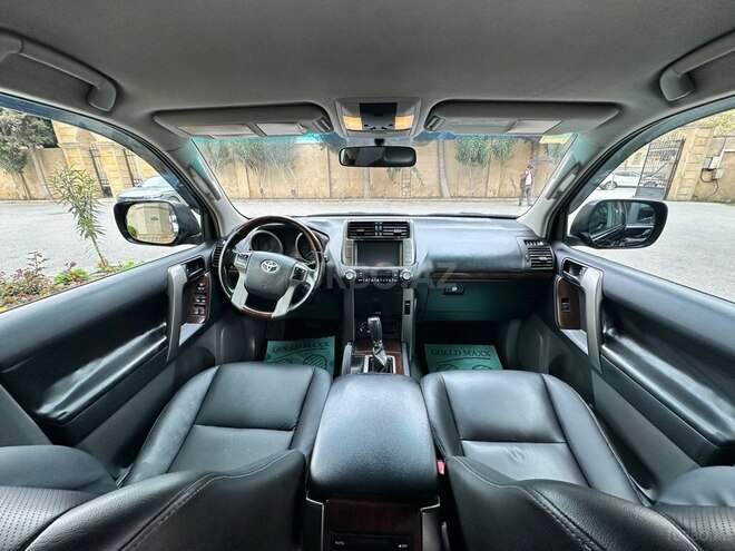 Toyota Land Cruiser Prado-16
