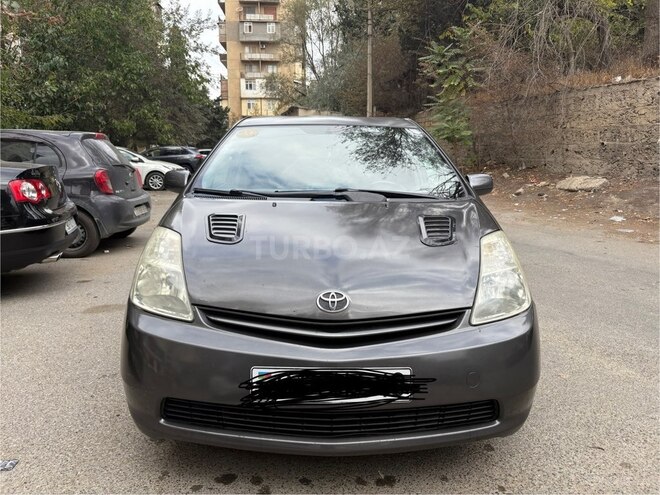 Toyota Prius-1