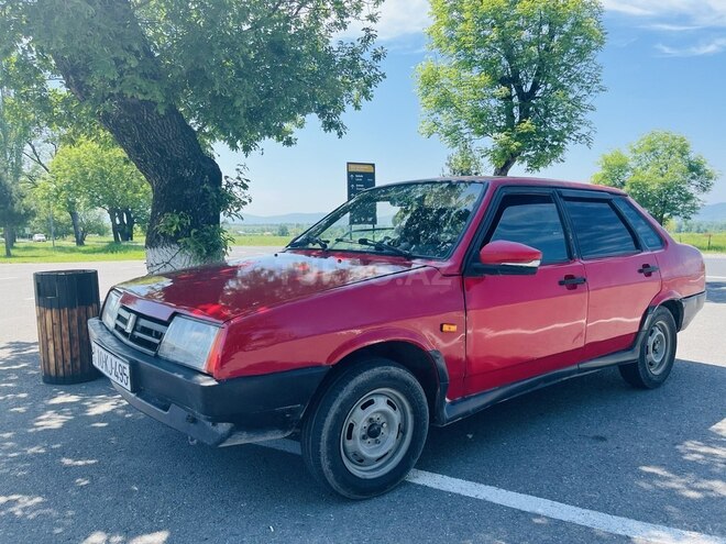 LADA (VAZ) 21099-1