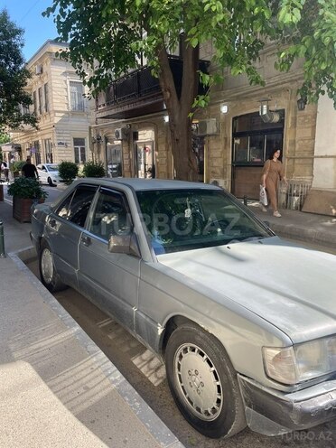 Mercedes 190-3