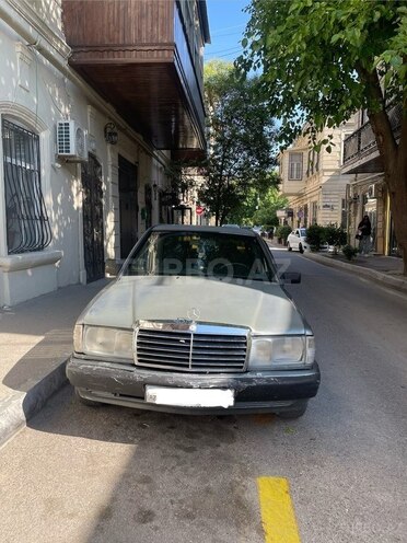 Mercedes 190-1