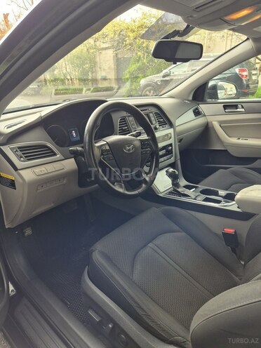 Hyundai Sonata-3