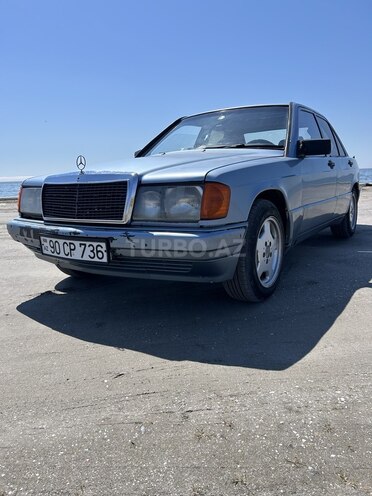 Mercedes 190-1