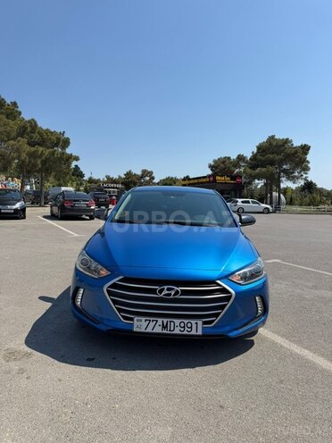 Hyundai Elantra-1