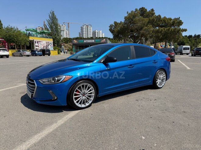 Hyundai Elantra-14
