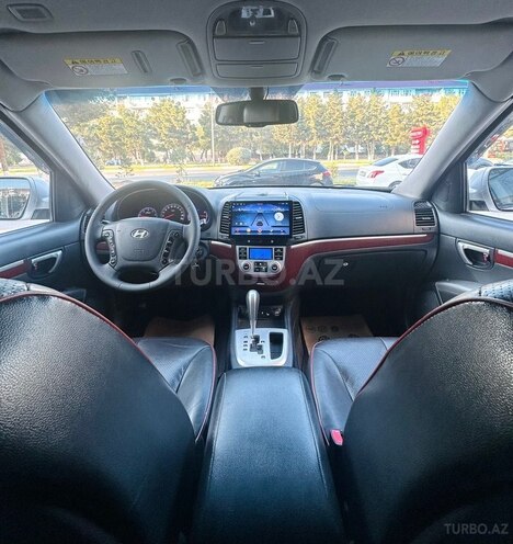 Hyundai Santa Fe-10