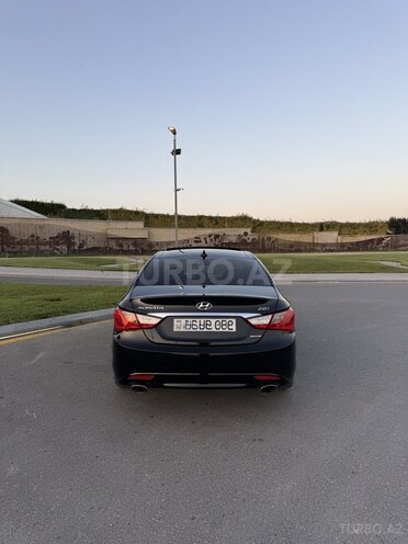 Hyundai Sonata-17