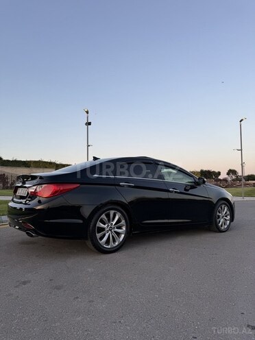 Hyundai Sonata-10