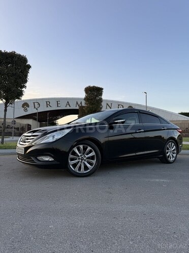 Hyundai Sonata-4