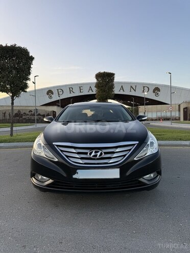 Hyundai Sonata-6