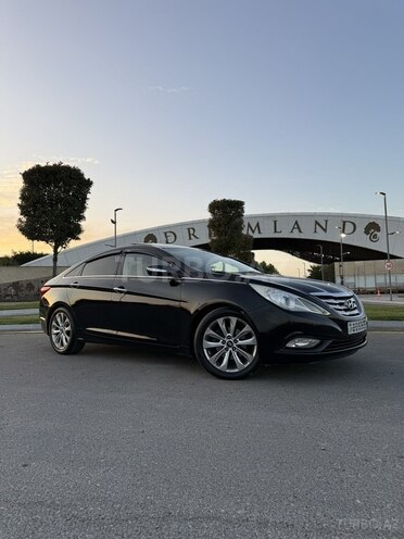 Hyundai Sonata-8